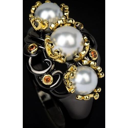 2021 Newest Retro Hollow Three Pearls Side By Side Red Zircon Ring Ladies Elegant Cocktail Party Outing Jewelry Gift