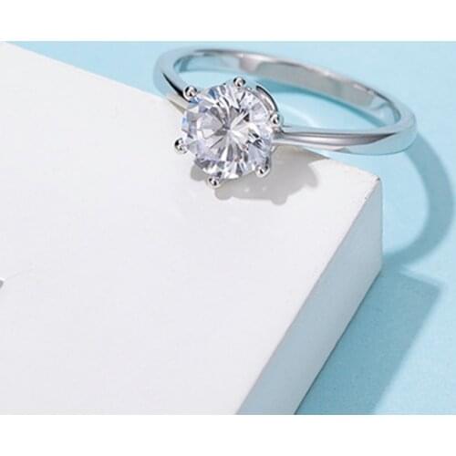 925 silver Moissanite ring 6 claws Smooth setting Exquisite design Engagement Anniversary Ring 1ct round excellent cut