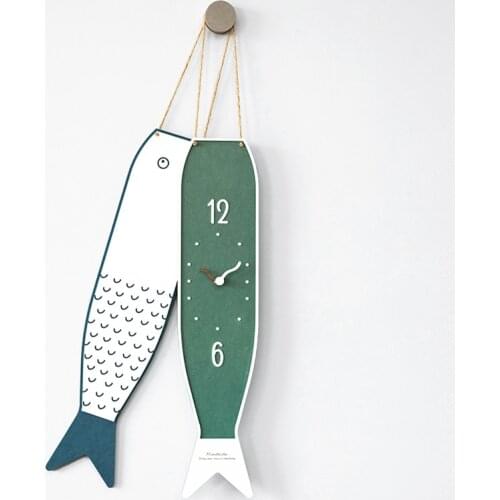 Japanese Simple Wooden Fish Unique Wall Clock Wall Hanging Living Room Creative Art Modern Minimalist Kitchen Decoration W6C
