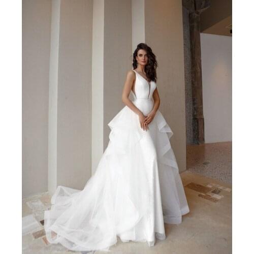 Glitter Tulle Elegant Wedding Dresses Deep V-Neck Tiered Skirt Beach Bridal Gowns Boho Backless Customize Bride Dress Plus Size