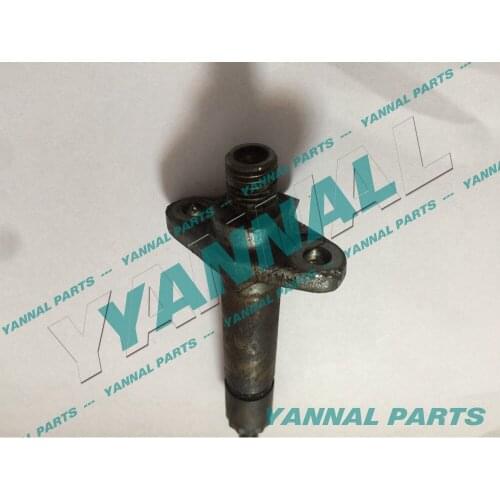 ENGINE FUEL INJECTOR FOR YANMAR 3TN100 4TN100 ENGINE PARTS USED