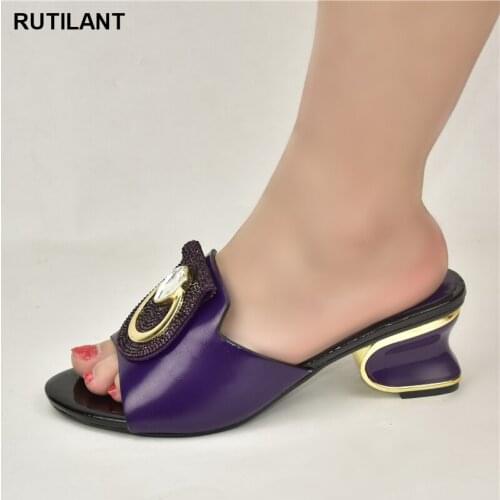 New Fashion Designer Shoes Women Luxury 2021 Nigerian Women Wedding Slipper Luxury Sandals Women African Party Pumps Low Heels