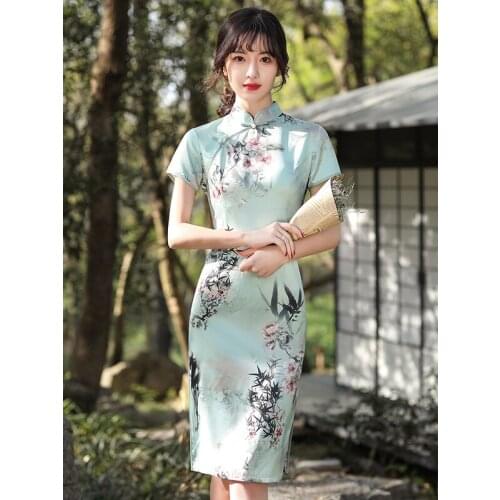 Qipao Chinese Tranditional Womens Dress Retro Cheongsam Mid-Length Girly Slim Dress Stand-Up Collar Half Sleeve Tang Suit 2021