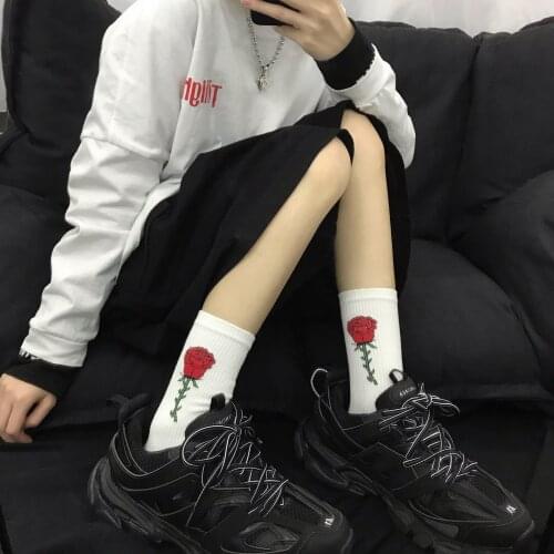 Street Fashion Cotton Adult Middle Calf Crew Socks 2021 Retro Art Rose Casual Warm Women Streetwear Cute Funny Short Happy Ankle