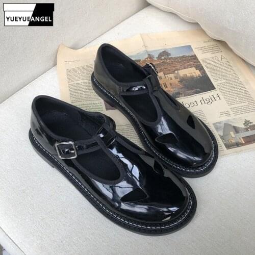 Preppy Style Women Casual Buckle Flats Sandals Patent Leather Hollow Out Round Toe Sandals Shoes British Fashion Gladiator Shoes
