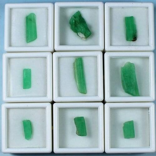 A grade natural emerald mineral specimens Ornamental Stones mineral crystal diy jewelry box LuoShi ore original stone
