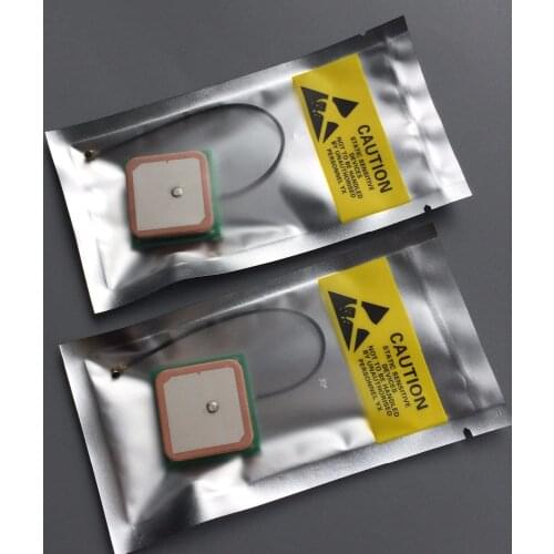 Free shipping NEW 2PCS 28dB high gain GLONASS GPS active antenna ceramic patch internal 28 * 28 * 7mm IPX connector for lora