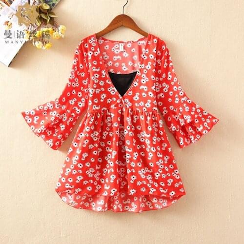 Women Spring Summer Style Chiffon blouses Shirts Lady Casual V-Neck Flare Sleeve Flower Printed Blusas Tops with slip ZZ0643