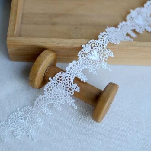 2Meters 4.2cm wide Wholesale Handmade Lace Trim Patchwork Material White Lace Ribbon DIY Garment Sewing Accessories