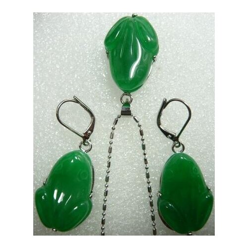 Ladys beautiful carved green purple Natural jade frog beads pendant earring set