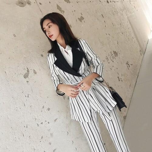 Suit jacket slim feet pants two sets of women 2018 autumn and winter new fashion temperament vertical stripes hit color women