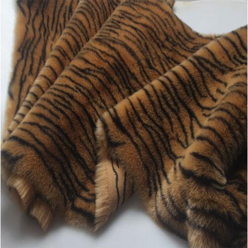 Leopard/tiger pattern plush fabric faux fur clothing fabric background carpet sofa material,170cm*50cm/pcs