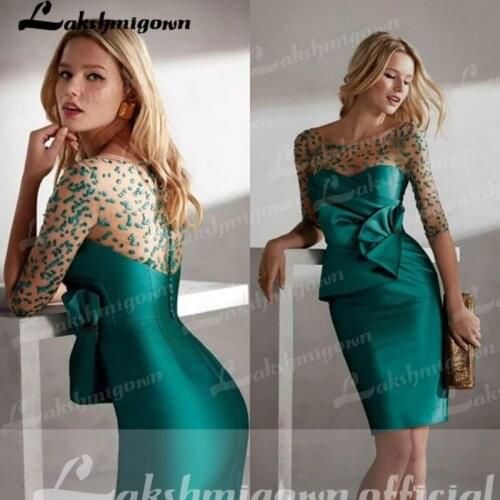 Turquoise Short Mother of the Bride Dresses Knee Length Jewel Neck Mother Gowns Half Sleeve Wedding Party Dresses