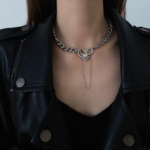 Hiphop Crystal Hollow Heart Chokers Necklaces for Women Punk Jewelry Chunky Tassel Pendant Necklace Female Collars Bijoux 2021
