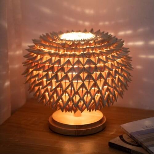 Yili palm leaf weaving table lamp living room bedroom bedside lamp Hotel Club garden modern decorative lamps