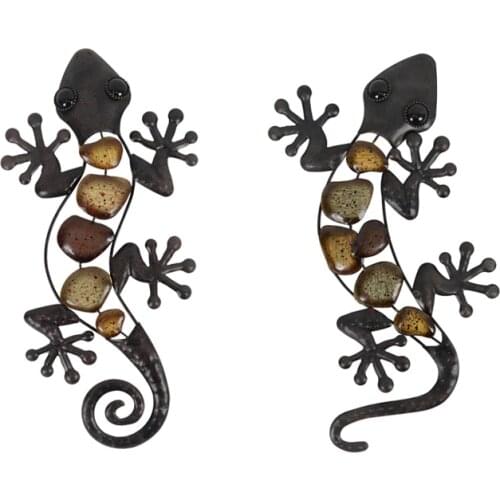 Metal Gecko Wall Art for Home and Garden Decoration Outdoor Statues Sculptures Bedroom Patio Set of 2