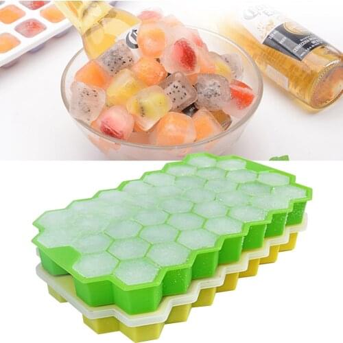 37 Cell Flexible Silicone Honeycomb Ice Cube Tray with Removable Lid Ice Making Box Whiskey Cocktail Kitchen Tools Random Color