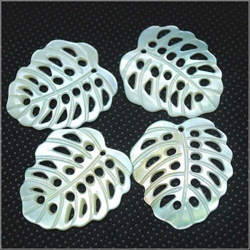 7pcs nature white carving shell pendants leaves shape mother of pearl size 23x25mm fashion diy beads accessories findings