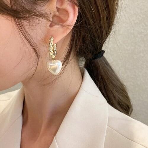 Korean Fashion Retro Metal Twist Round Splicing Hemp Flowers Heart-shaped Pearl Pendant Drop Earrings for Women Jewelry 2021 New