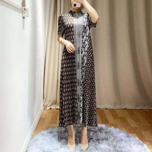 HOT SELLING Miyake short sleeve Vintage style cashew print o-neck fold dress A-Line dress IN STOCK