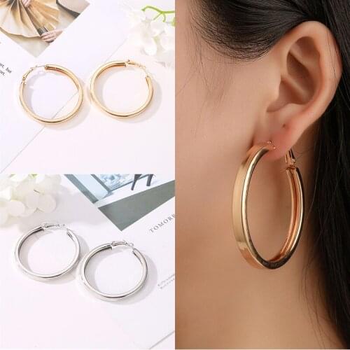 Big Circle Earrings Fashion exaggerated punk style street shooting nightclub Fashion Earrings