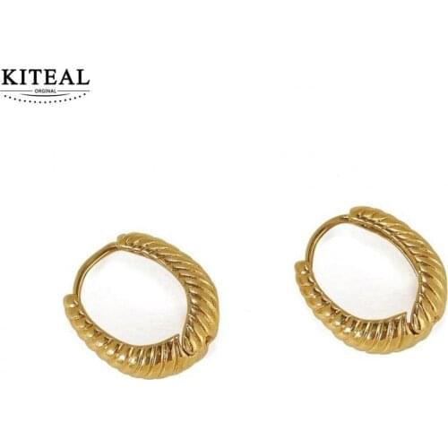 KITEAL Fashion jewellery charms Gold color Lady clip earrings Simple croissant texture women earing Charming Jewelry Accessories