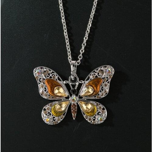 Vintage Female Butterfly Pendant Necklace Charm Silver Color Chain Necklace Dainty Rainbow Zircon Wedding Necklace For Women