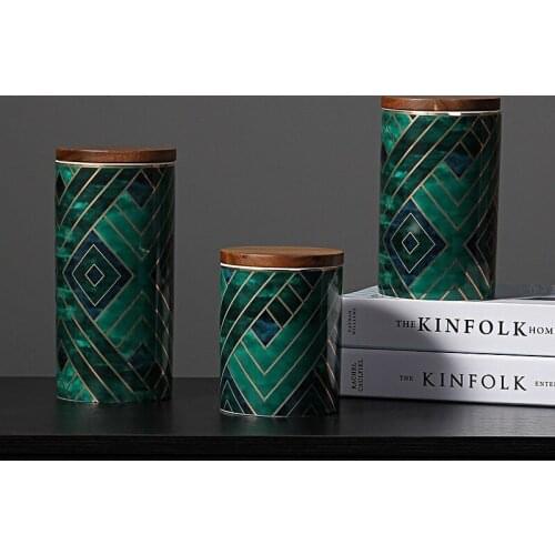 2021 Nordic light luxury style high emerald sealed ceramic jar scented tea storage jar creative home storage jar decoration