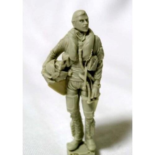 1/32 scale modern European pilot miniatures Resin Model Kit figure Free Shipping