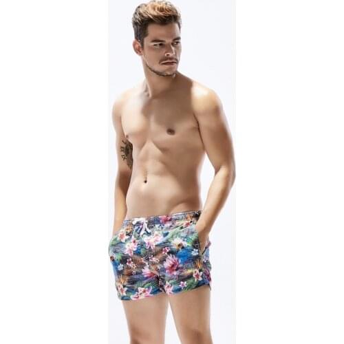 2021 Hot Waterproof Big Shorts Mens Boxer Shorts Youth Personality Fashion Quick-drying Quarter Beach Pants