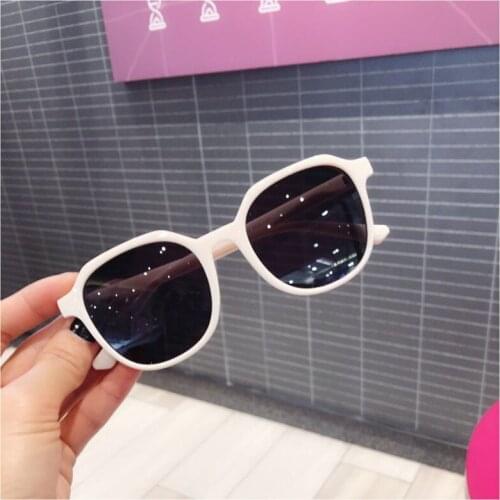 2019 Luxury Fashion Sunglasses Women Vintage Anti-UV Big Frame Vacation Eyeglasses Mirror Classoc Oculos De Sol Feminino UV400