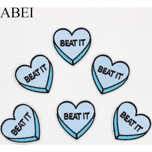 10pcs/lot Iron on Funny Patches Embroidered Heart-Shaped Stikcers Apparel Appliqued Jeans Sweater Coat Decoration Motif Badge