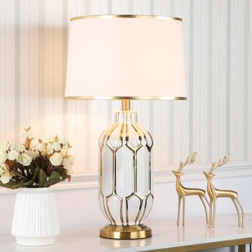 Light Luxury Post-Modern Simple Golden Ceramic Table Lamp European-Style Bedside Living Room Bedroom Light Model Room Hotel