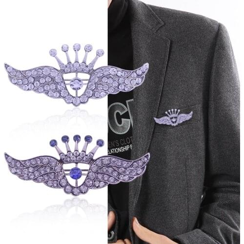 Fashionable Mens Brooch Angel Wings Crown Inlaid White Rhinestone Alloy Material Temperament Male Fathers Day Jewelry Gift Hot