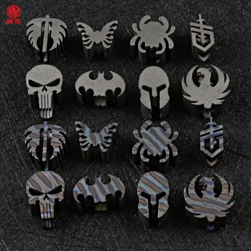 1PCS Titanium Alloy Paracord Knife Beads Outdoor Multi-Function Tool Accessories Mobile Phone Pendant Flame Pattern