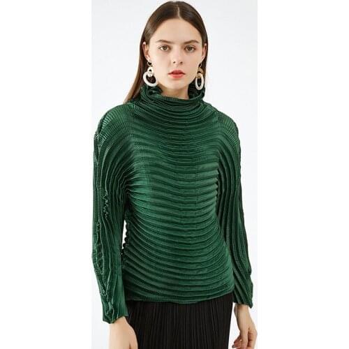 Issey Miyake designer womens wear 2022 spring solid color line long-sleeved T-shirt womens slim simple texture bottoming shirt