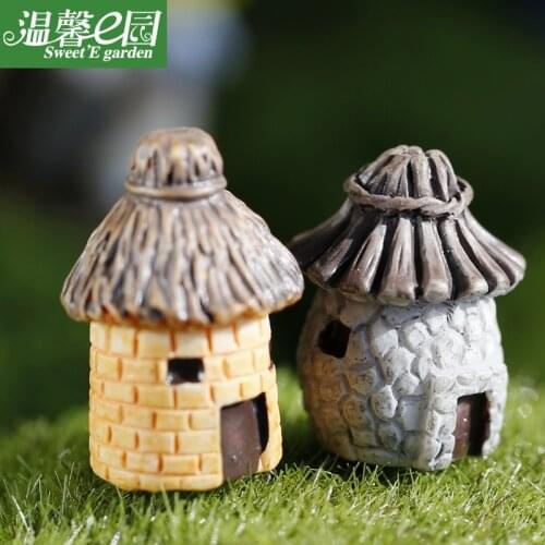 Farmhouse expression house thatched cottage DIY assembled small ornaments micro landscape decoration resin garden decoration