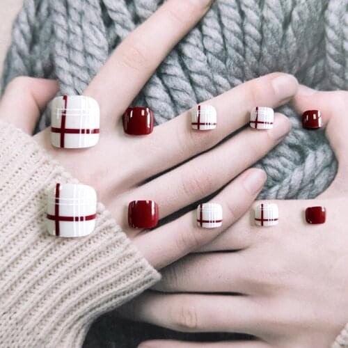 24pcs Burgundy Plaid Printed Toenails Patch Glue Type Removable Short Paragraph Fashion Manicure False ToeNails Patch SANA889