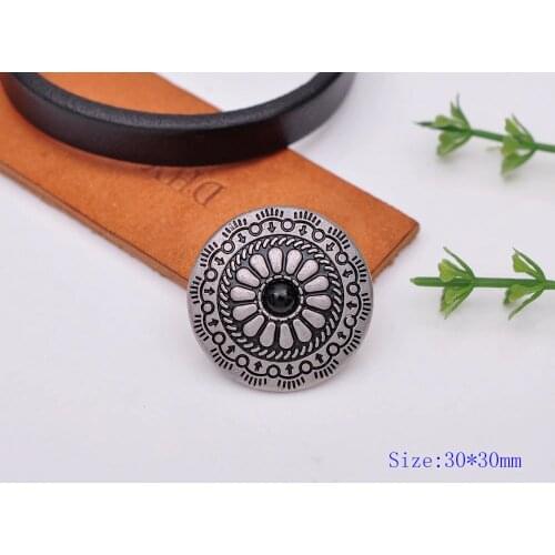 10pcs 30X30mm Antique Silver Tribal BLACK Bead Flower Leathercraft Saddles Conchos