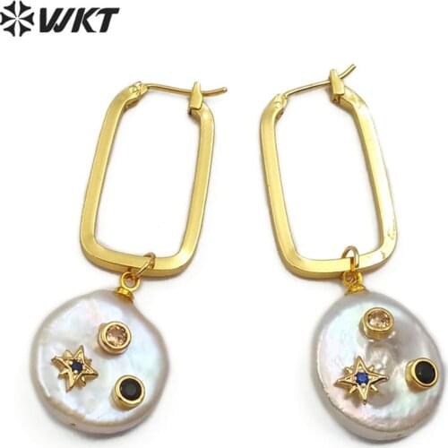 WT-E559 Natural Freshwater Pearl&CZ Pave Earring Round Shape With Gold Electroplated Square Hook Crown&Bow&Snowflake Pattern