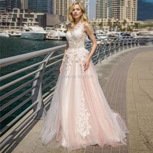 2021 Romantic Pink Beach Wedding Dresses Lace Appliques Illusion Buttons Back Boho Country Style Bridal Gowns Vestidos De Novia