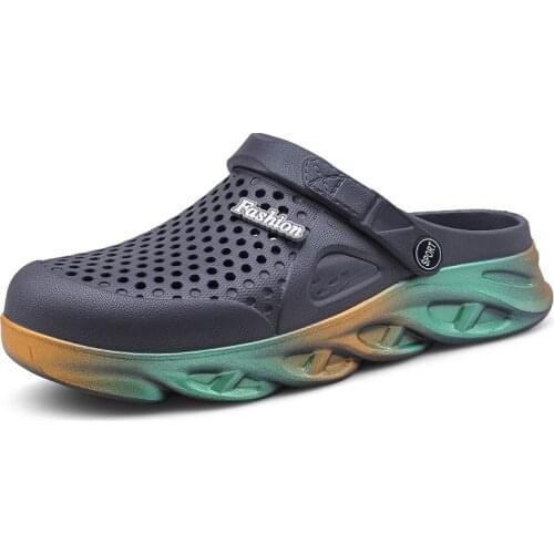 Couples Summer Sandals Men Crocks Hole Shoes Rubber Clogs PVC Girl Garden Shoes Black Beach Flat Slippers