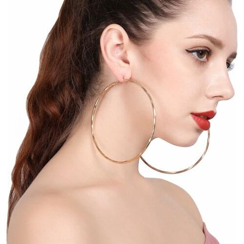 Exquisite Hoop Earrings Big Carving Circle Earrings Basketball Brincos Celebrity Brand Loop Earrings for Women Jewelry Sale 0639