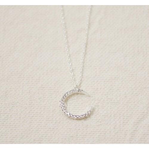 Fashion rhinestone necklace Glittering crescent necklaces for women and color