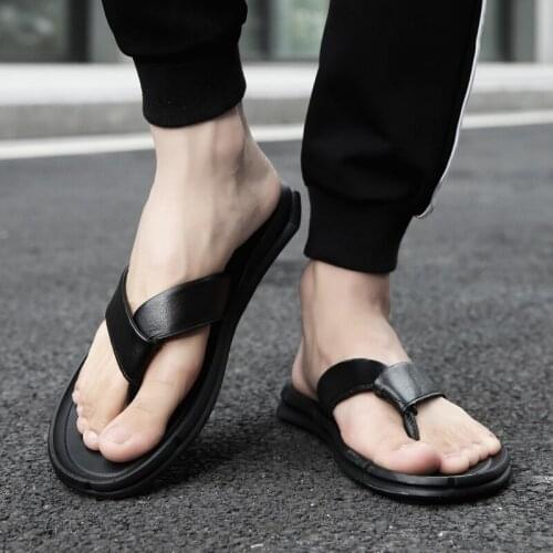 2021 Light Men Genuine Leather Flip Flops Men Beach Slippers Beach Sandals Non-slip Men Outdoor Casual Men Flat Shoes