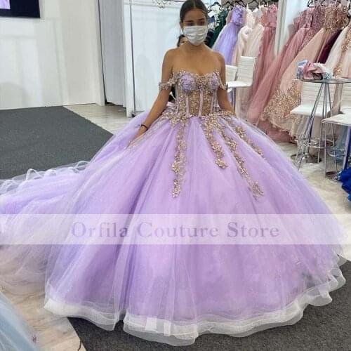 Vestidos de xv años 2021 Lavender Off Shoulder Illusion Quinceanera Dress with 3D Floral Applique Pageant abiti da cerimonia