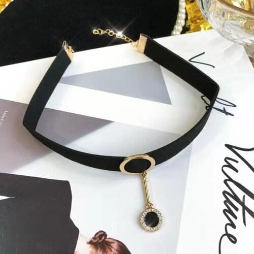 Fashion Punk Wide Black Choker For Women Round Small Pendant Clavicle Chain Hip-Hop Simple Design Necklace Gothic Jewelry Gifts