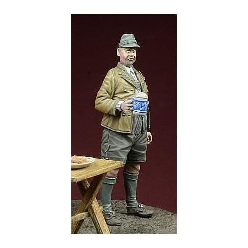 1/35 Resin Figures Model Kits WWII German soldier Oktoberfest 1 figure Unassambled Unpainted