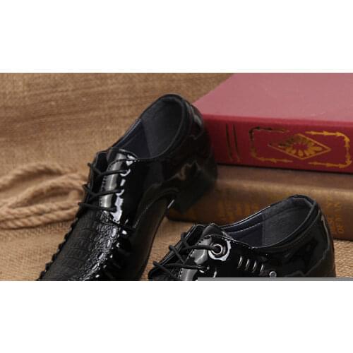 New Black Luxury Men Business Dress Shoes Pointy Lesther Shoes Oxford Breathable Fashion All-match Wedding Shoes Men