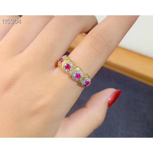 This is a very beautiful ring. 925 Sterling Silver Natural Ruby ladys line ring